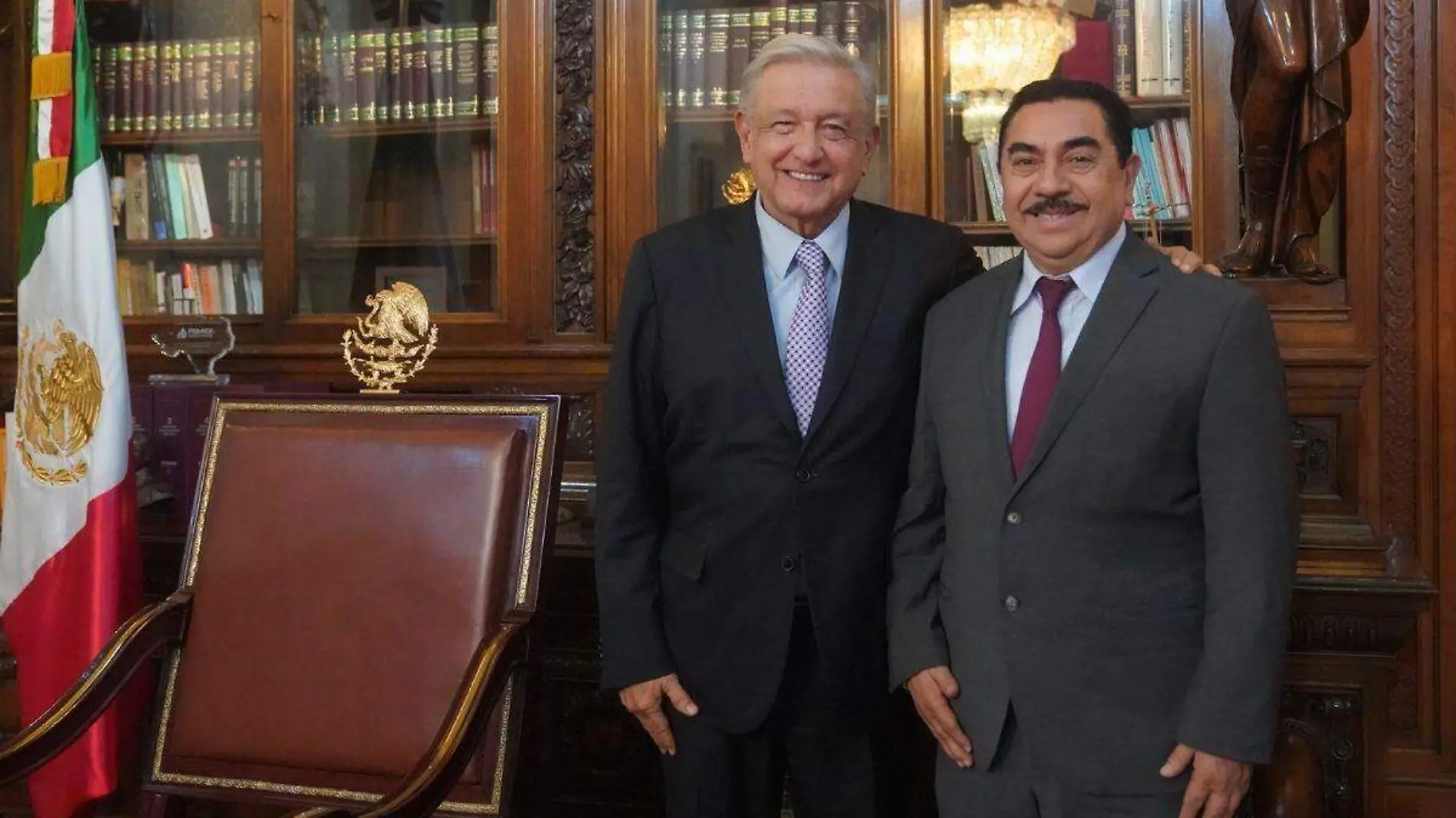 AMLO y Miguel  Ángel Maciel 